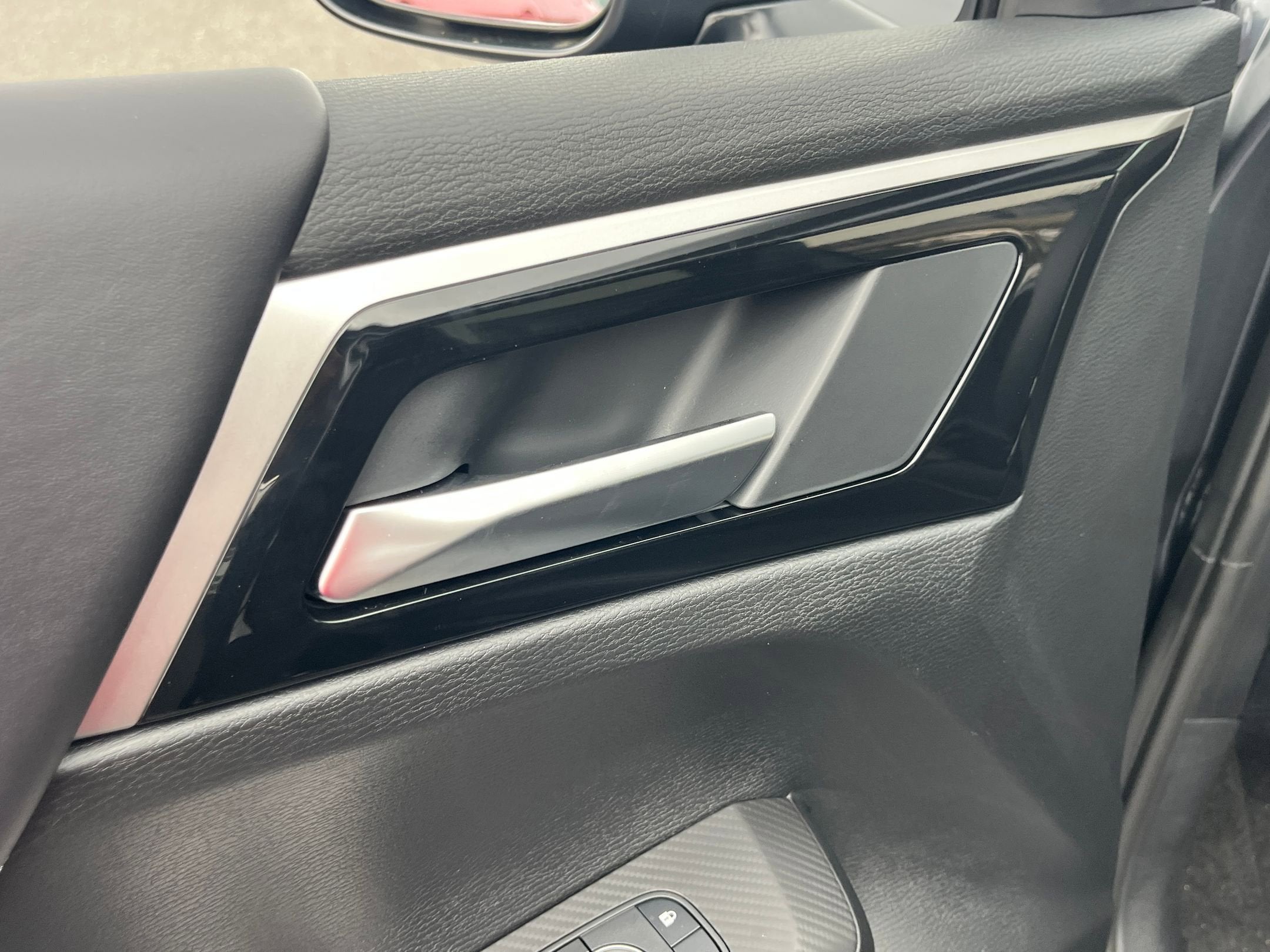 2026 Mitsubishi Outlander LE