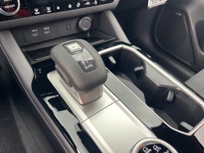 2026 Mitsubishi Outlander LE