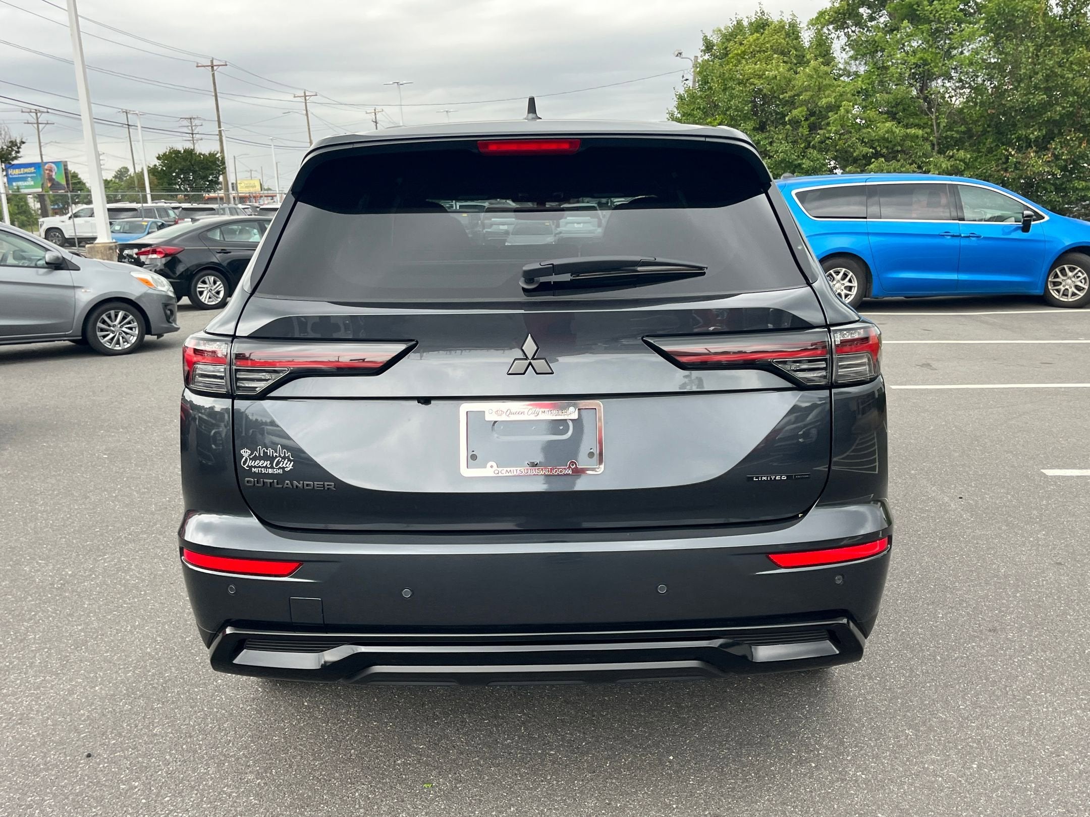 2026 Mitsubishi Outlander LE