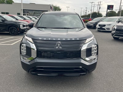 2026 Mitsubishi Outlander LE