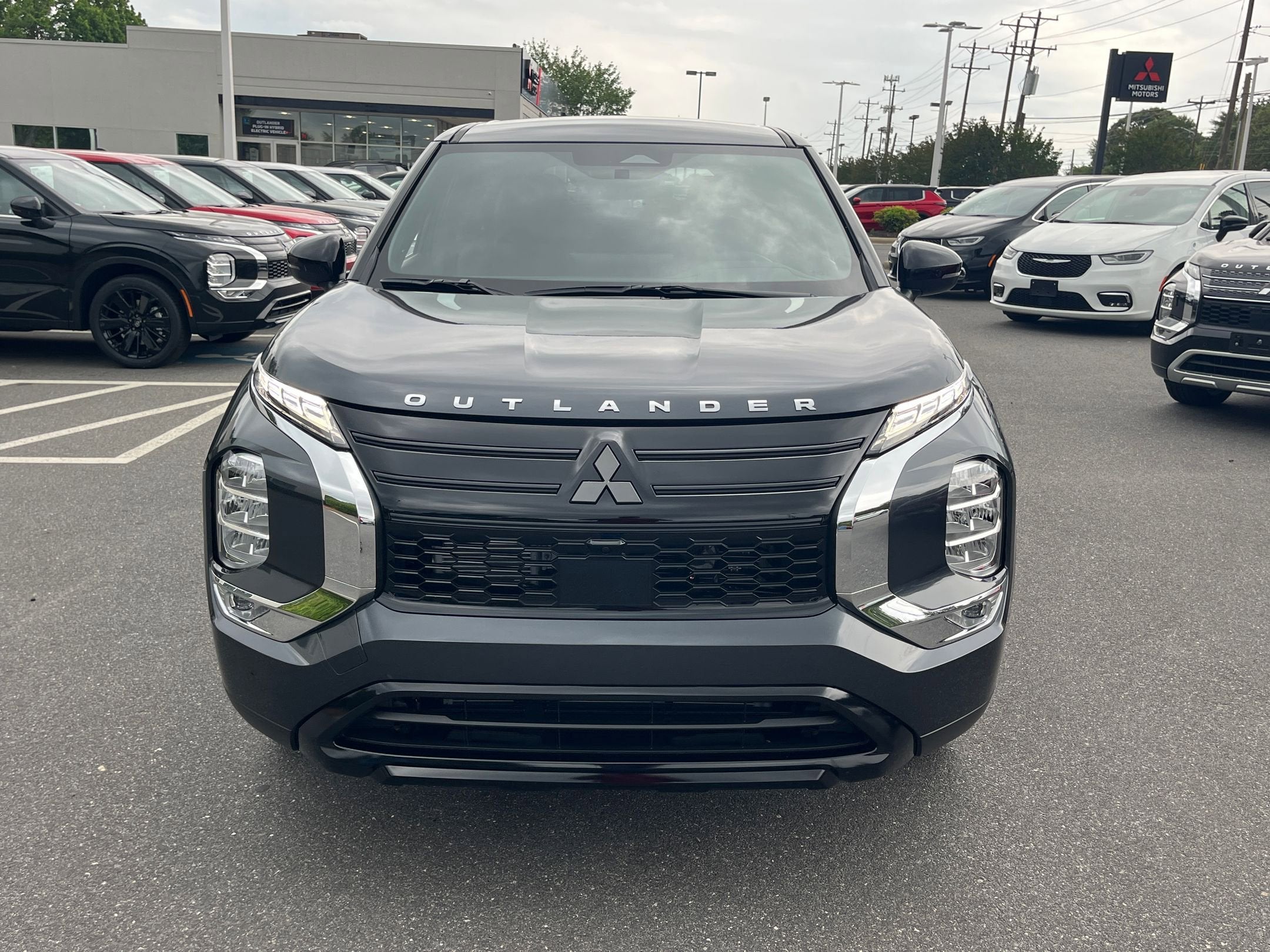 2026 Mitsubishi Outlander LE