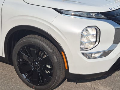 2026 Mitsubishi Outlander LE