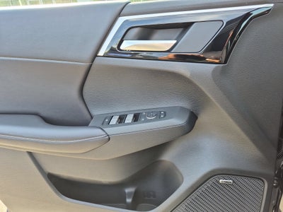 2026 Mitsubishi Outlander LE