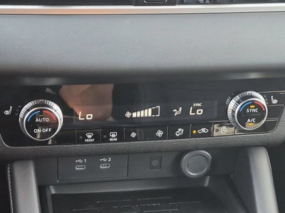 2026 Mitsubishi Outlander LE