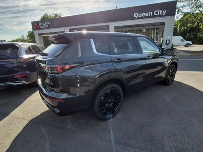 2026 Mitsubishi Outlander LE