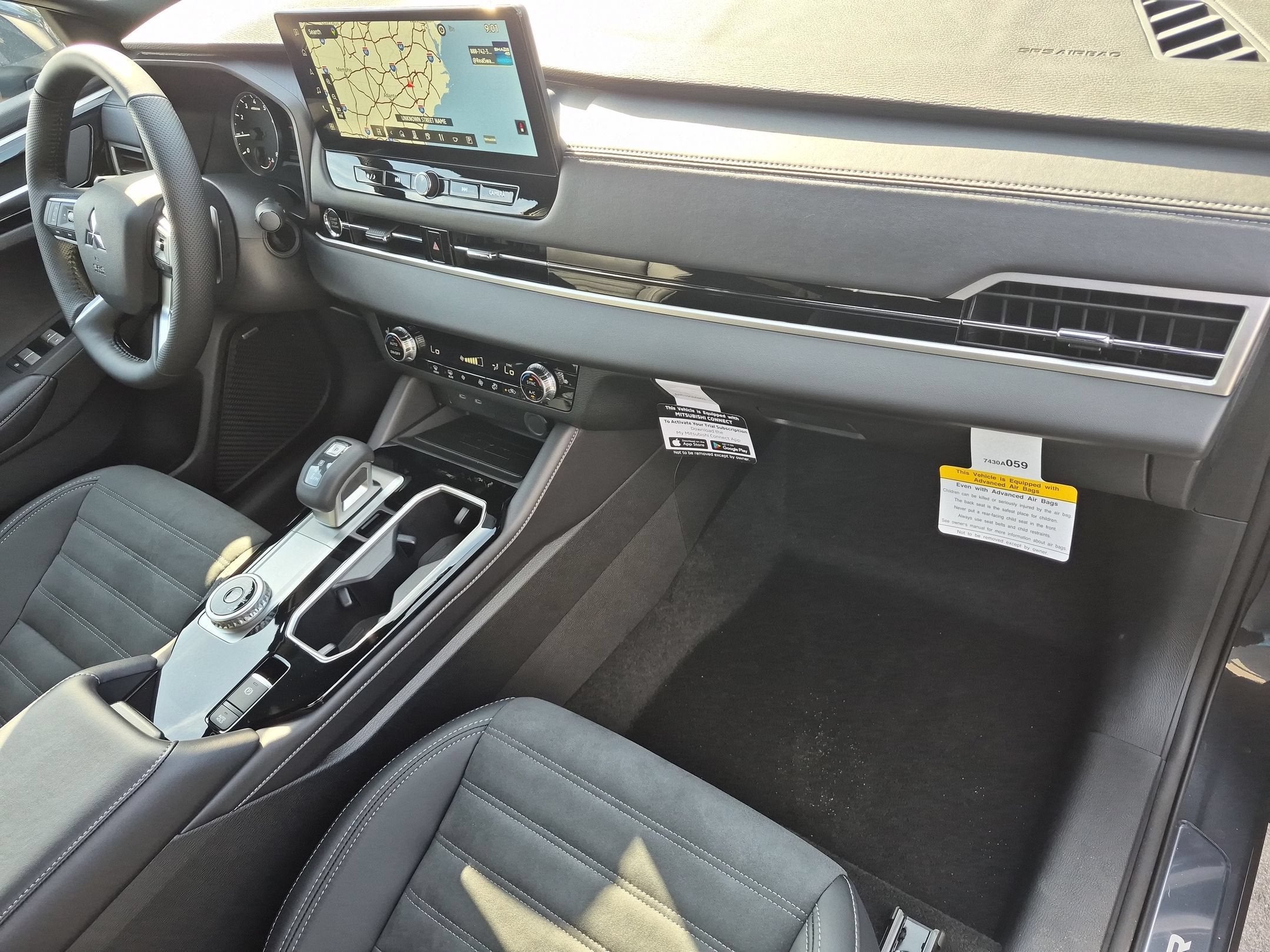 2026 Mitsubishi Outlander LE