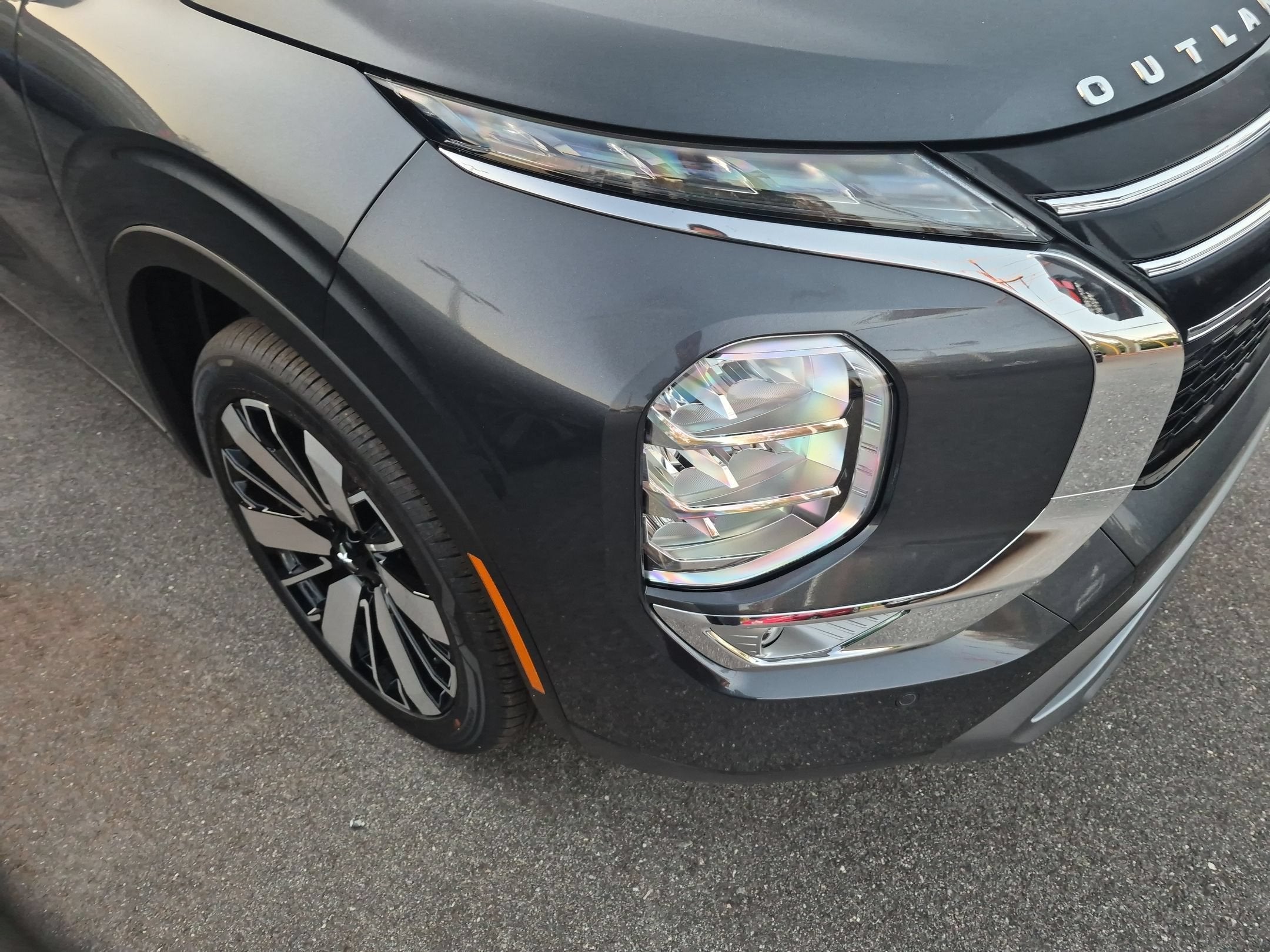 2026 Mitsubishi Outlander SE