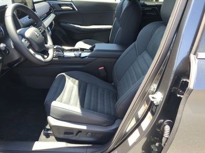 2026 Mitsubishi Outlander LE