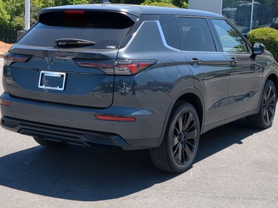2026 Mitsubishi Outlander LE