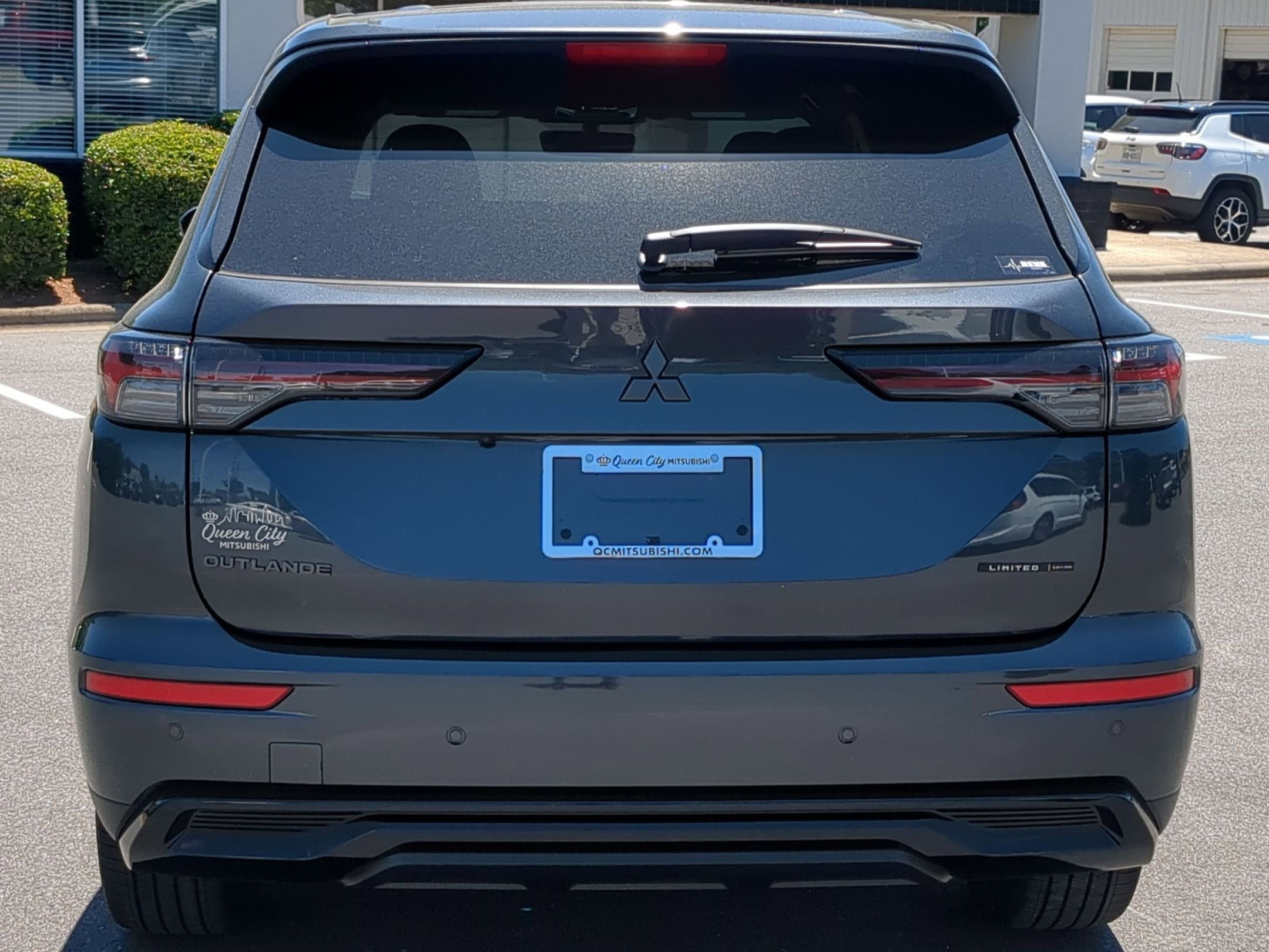 2026 Mitsubishi Outlander LE