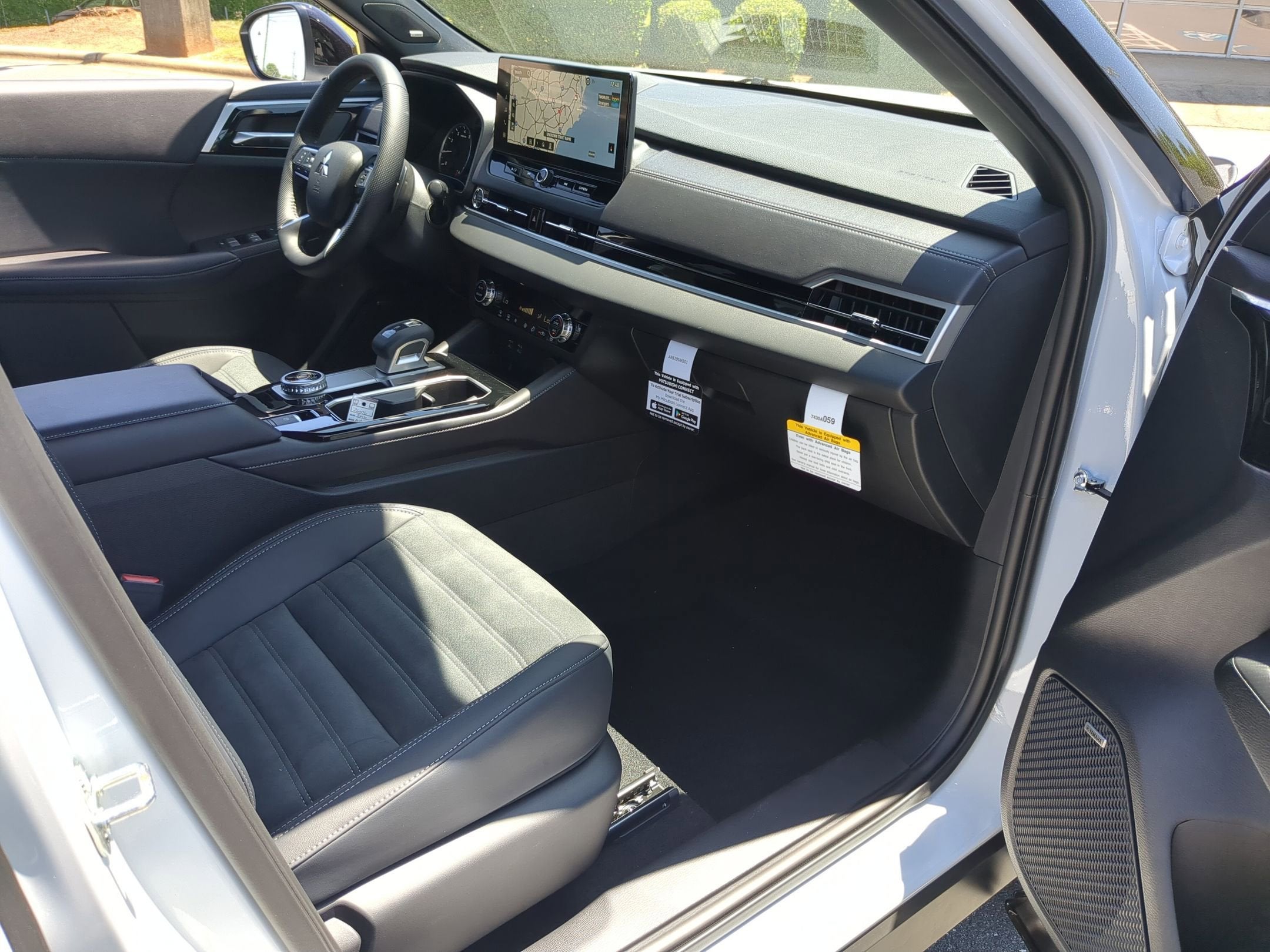 2026 Mitsubishi Outlander LE