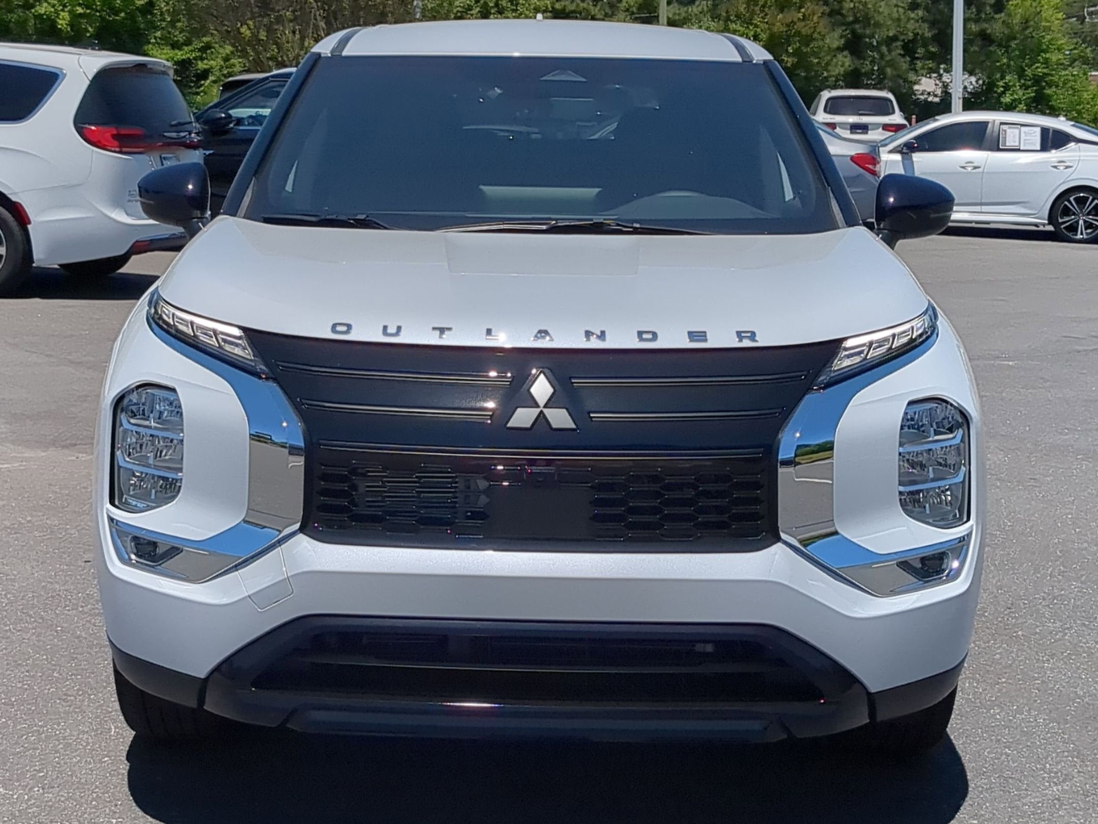 2026 Mitsubishi Outlander LE