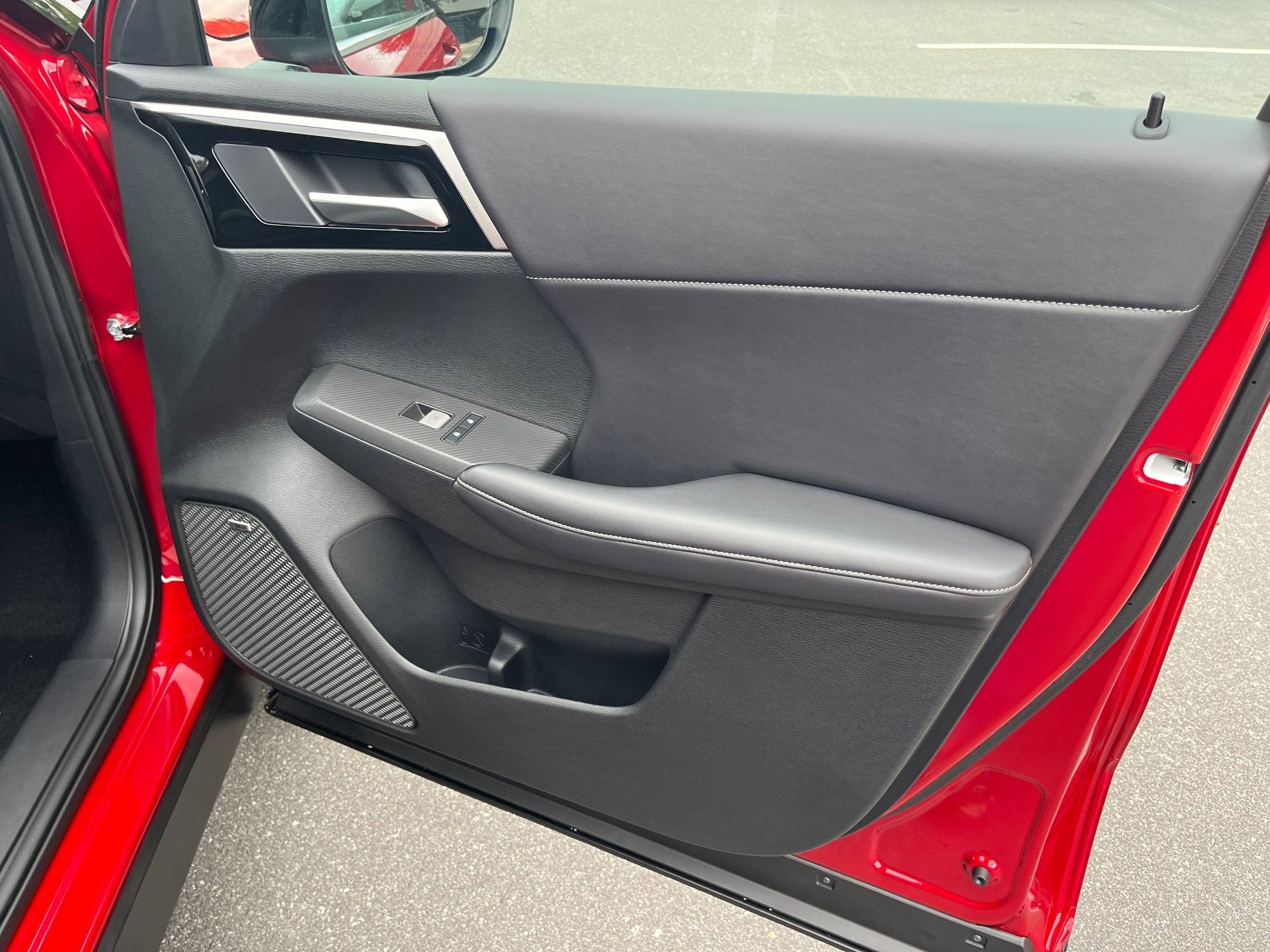 2026 Mitsubishi Outlander LE