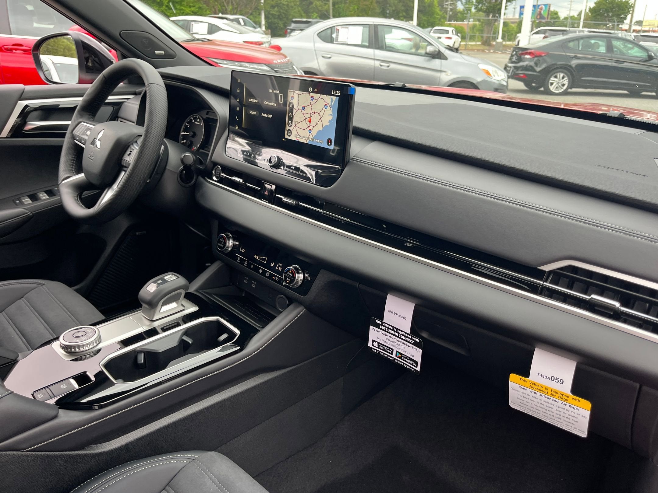 2026 Mitsubishi Outlander LE