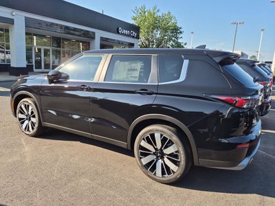 2026 Mitsubishi Outlander SE