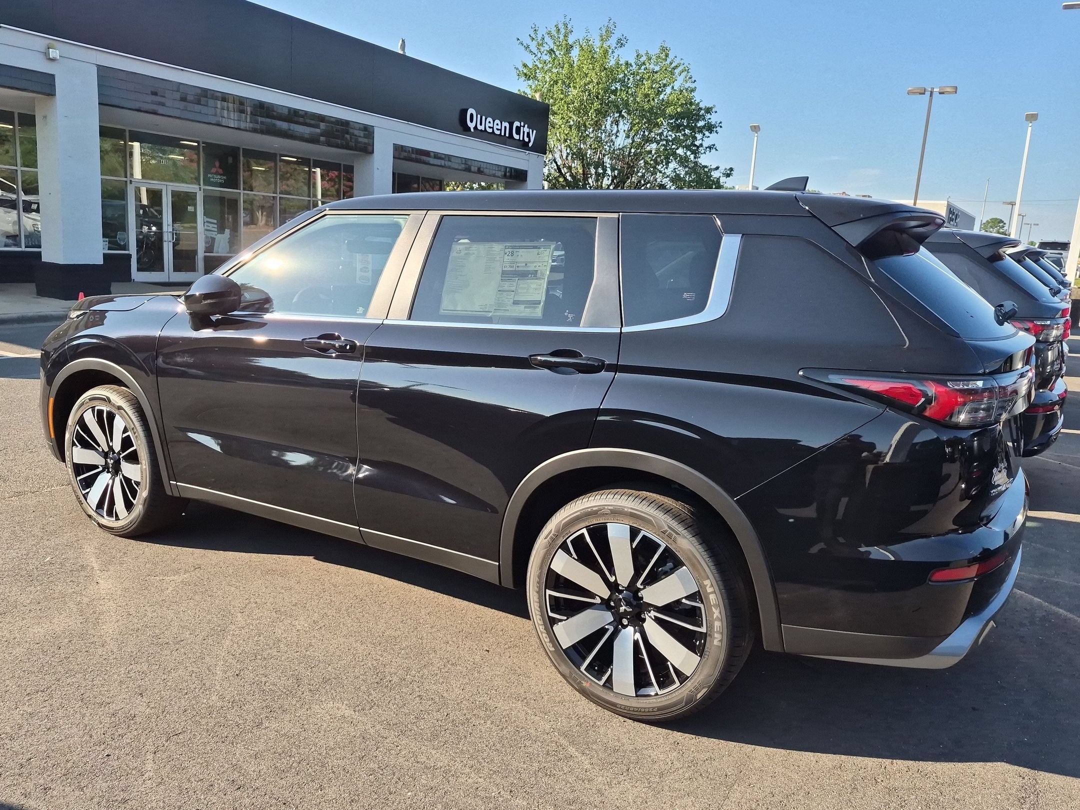 2026 Mitsubishi Outlander SE