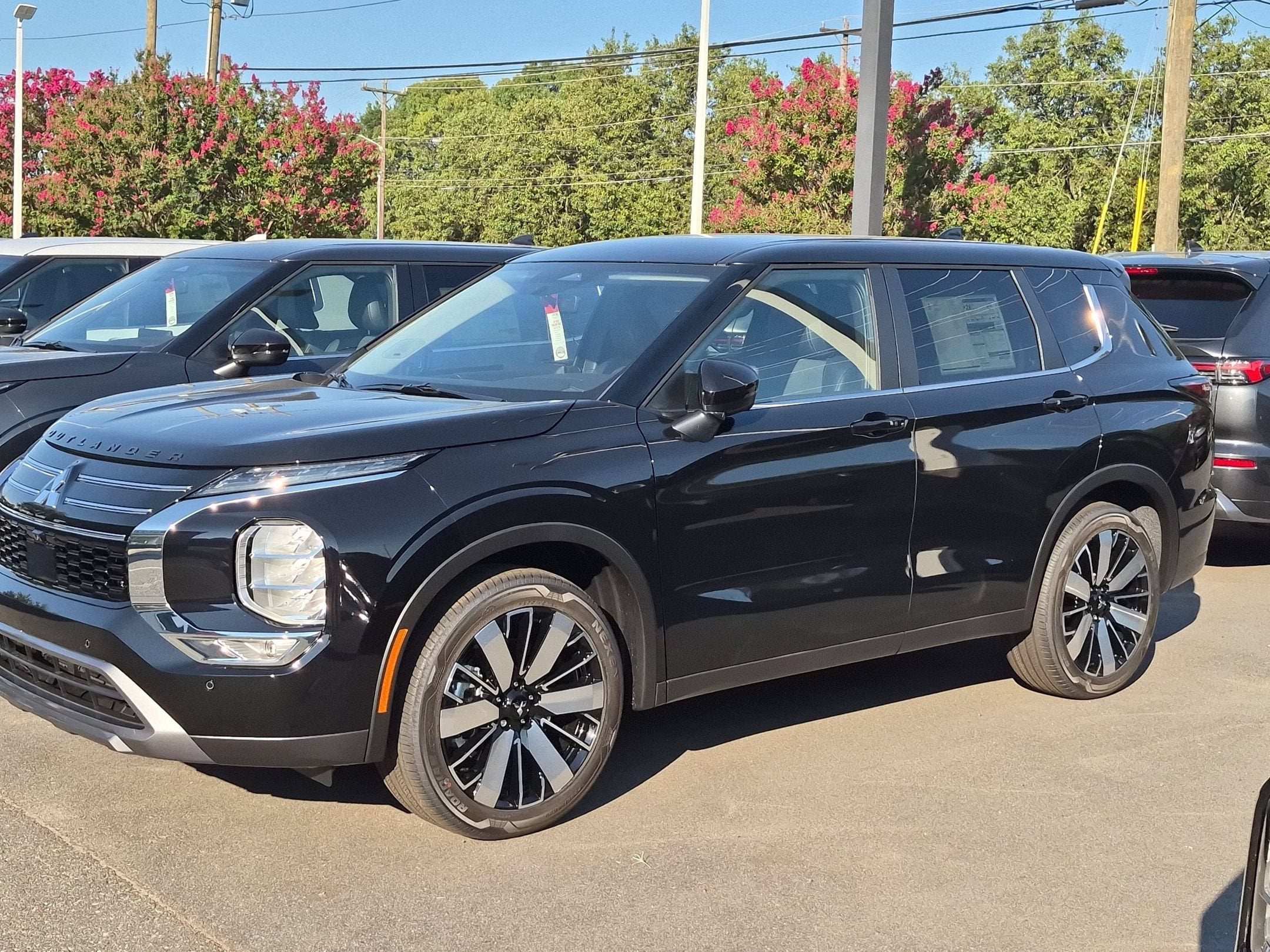 2026 Mitsubishi Outlander SE