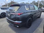 2026 Mitsubishi Outlander LE