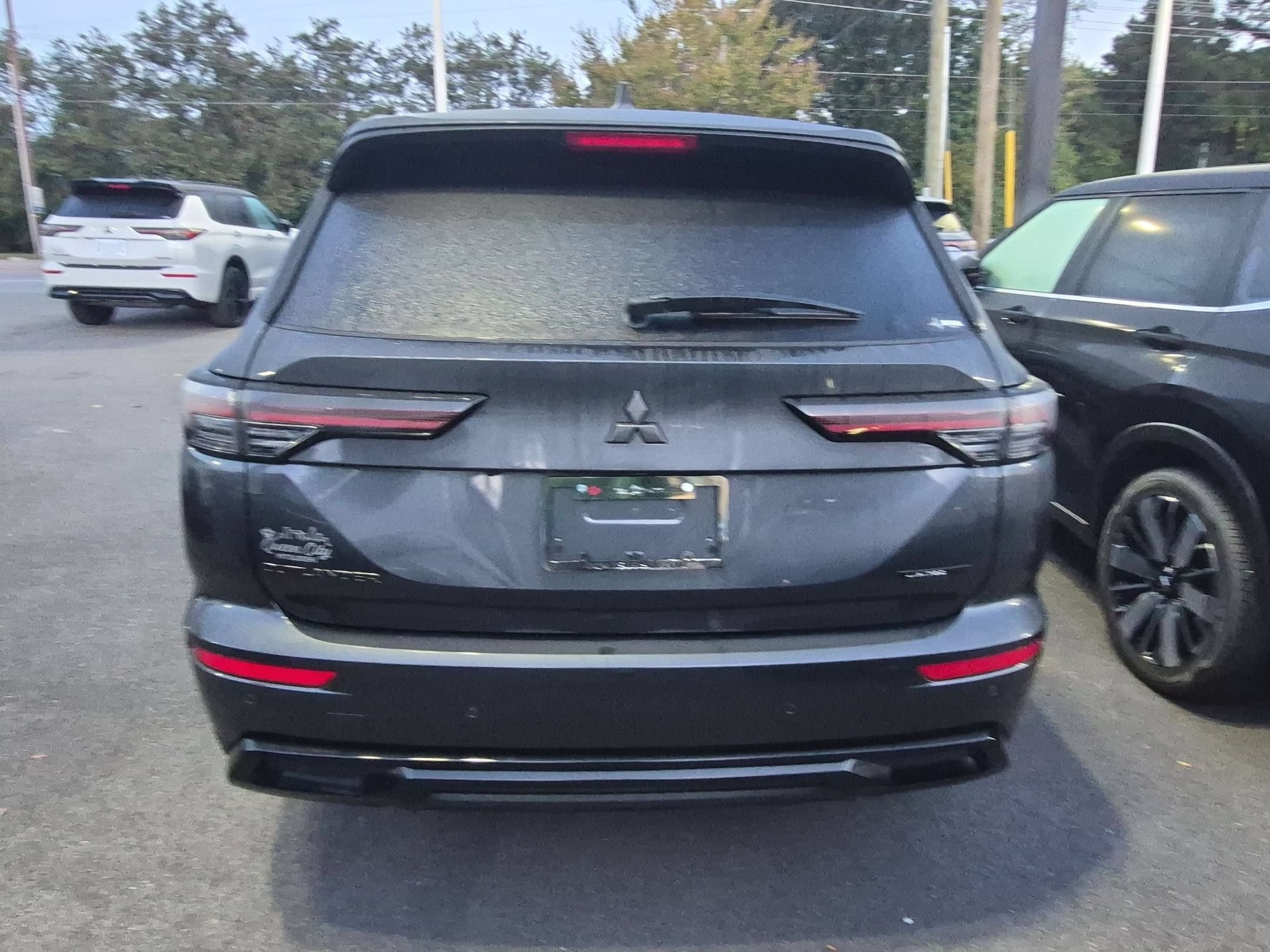 2026 Mitsubishi Outlander LE