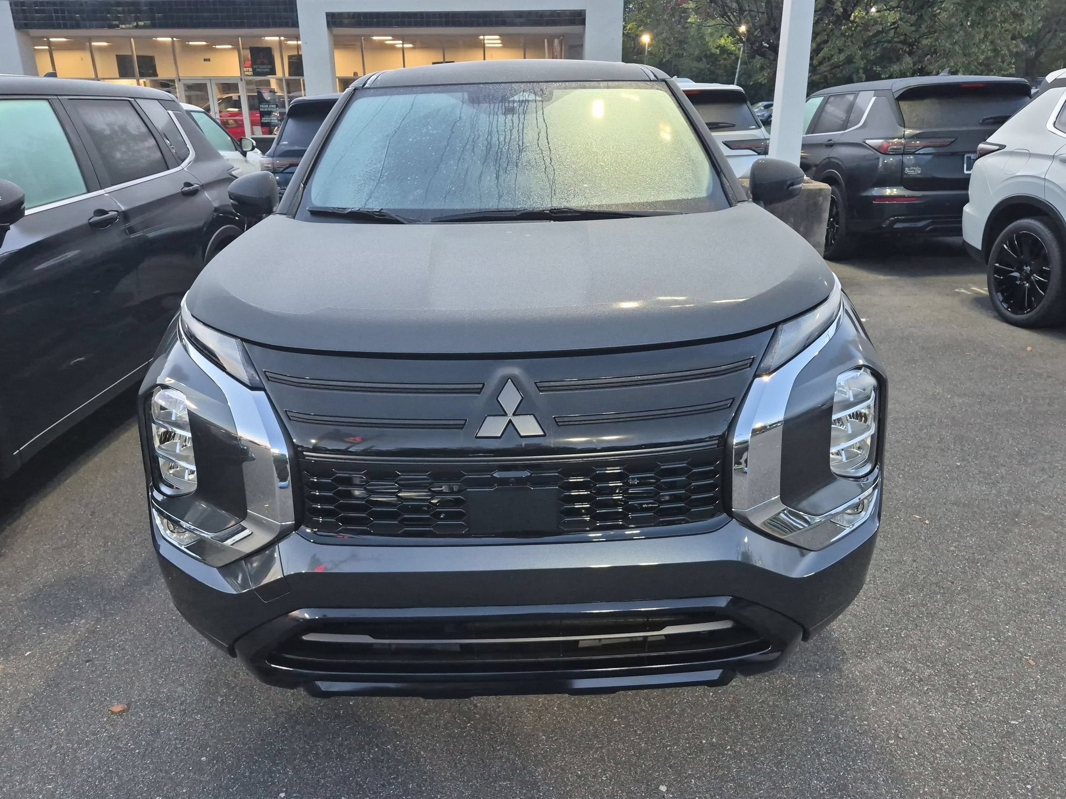 2026 Mitsubishi Outlander LE
