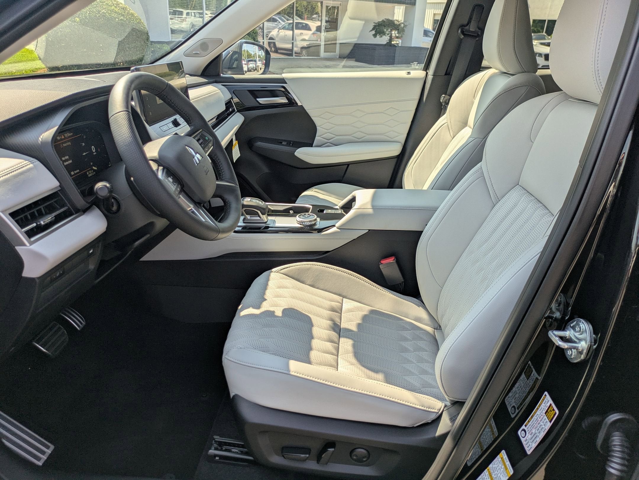 2025 Mitsubishi Outlander SEL