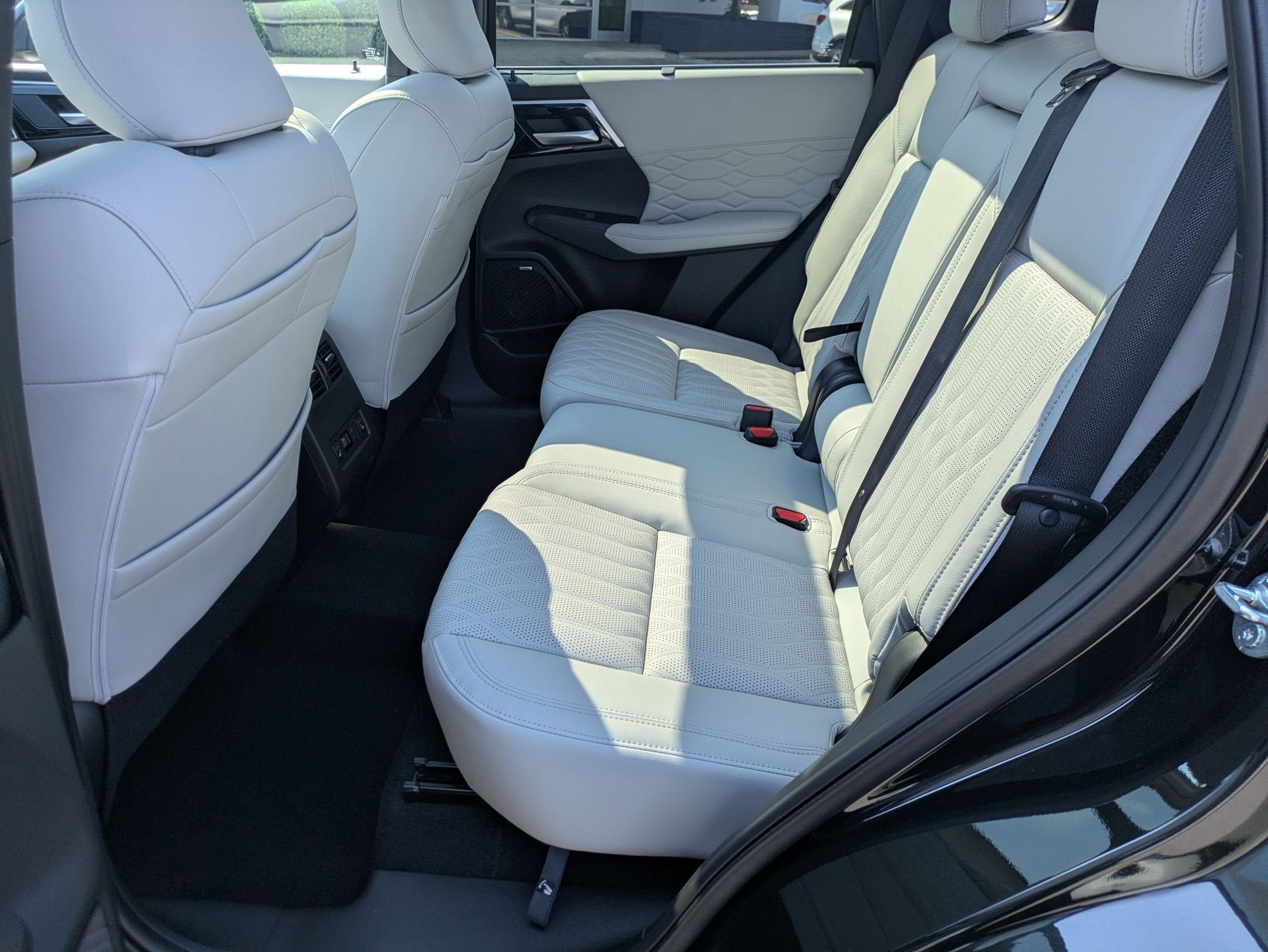 2025 Mitsubishi Outlander SEL