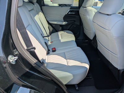 2025 Mitsubishi Outlander SEL