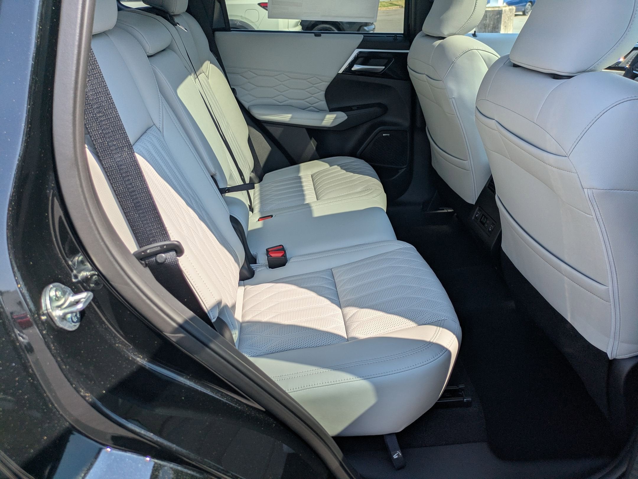 2025 Mitsubishi Outlander SEL