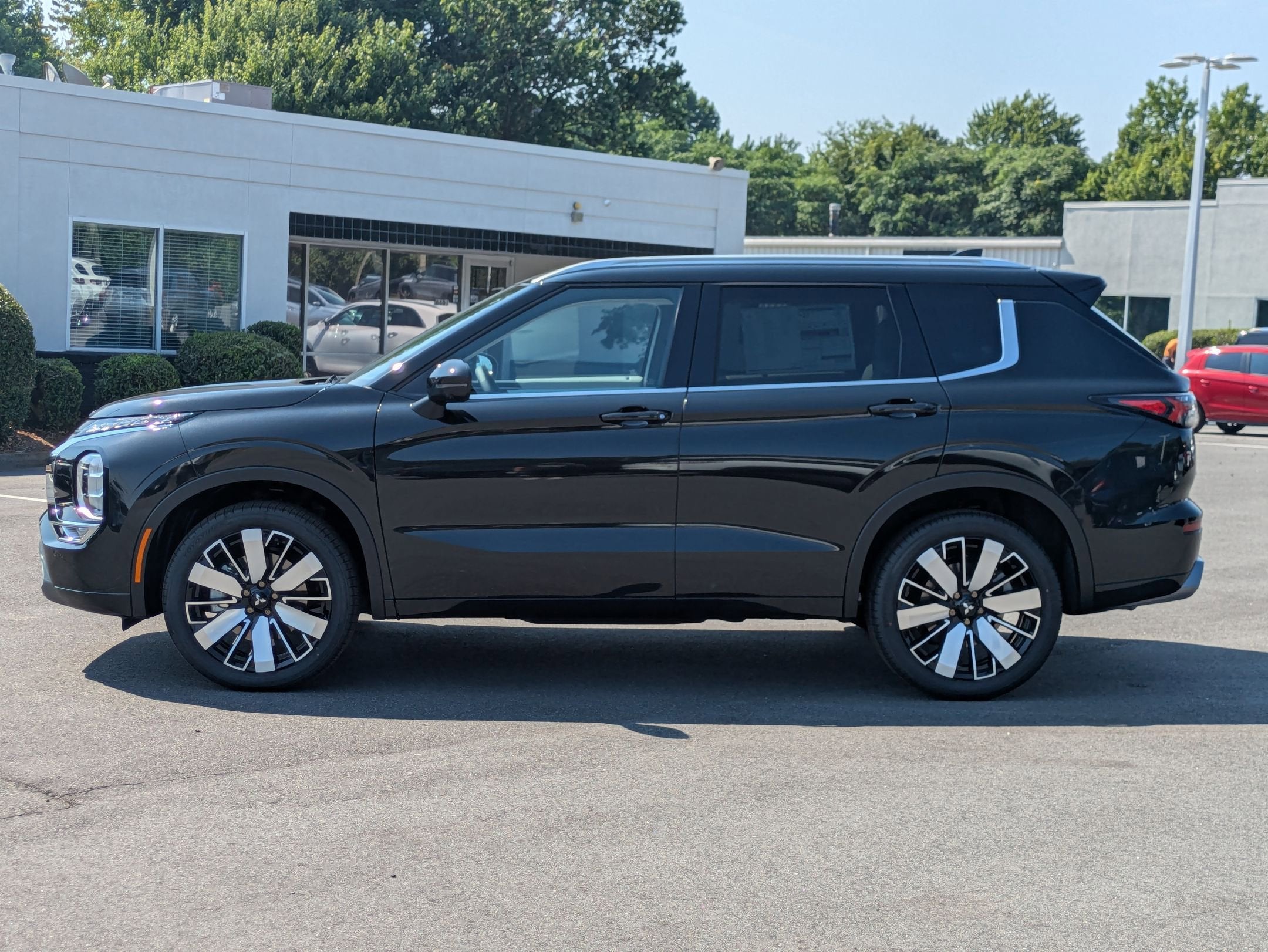 2025 Mitsubishi Outlander SEL