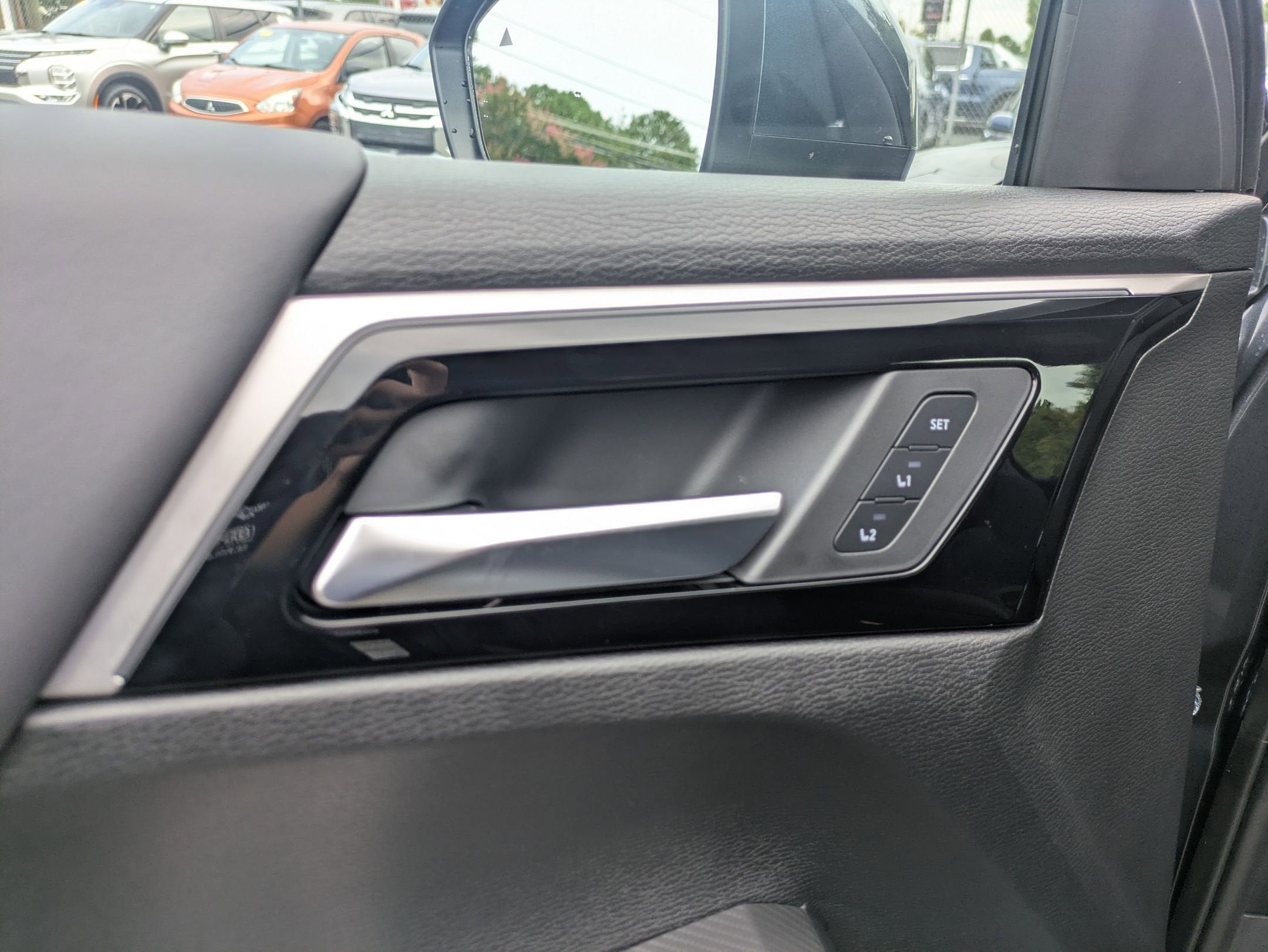 2025 Mitsubishi Outlander SEL