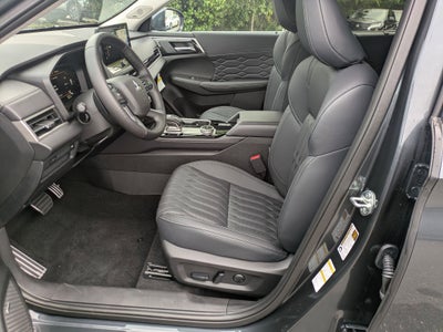 2025 Mitsubishi Outlander SEL