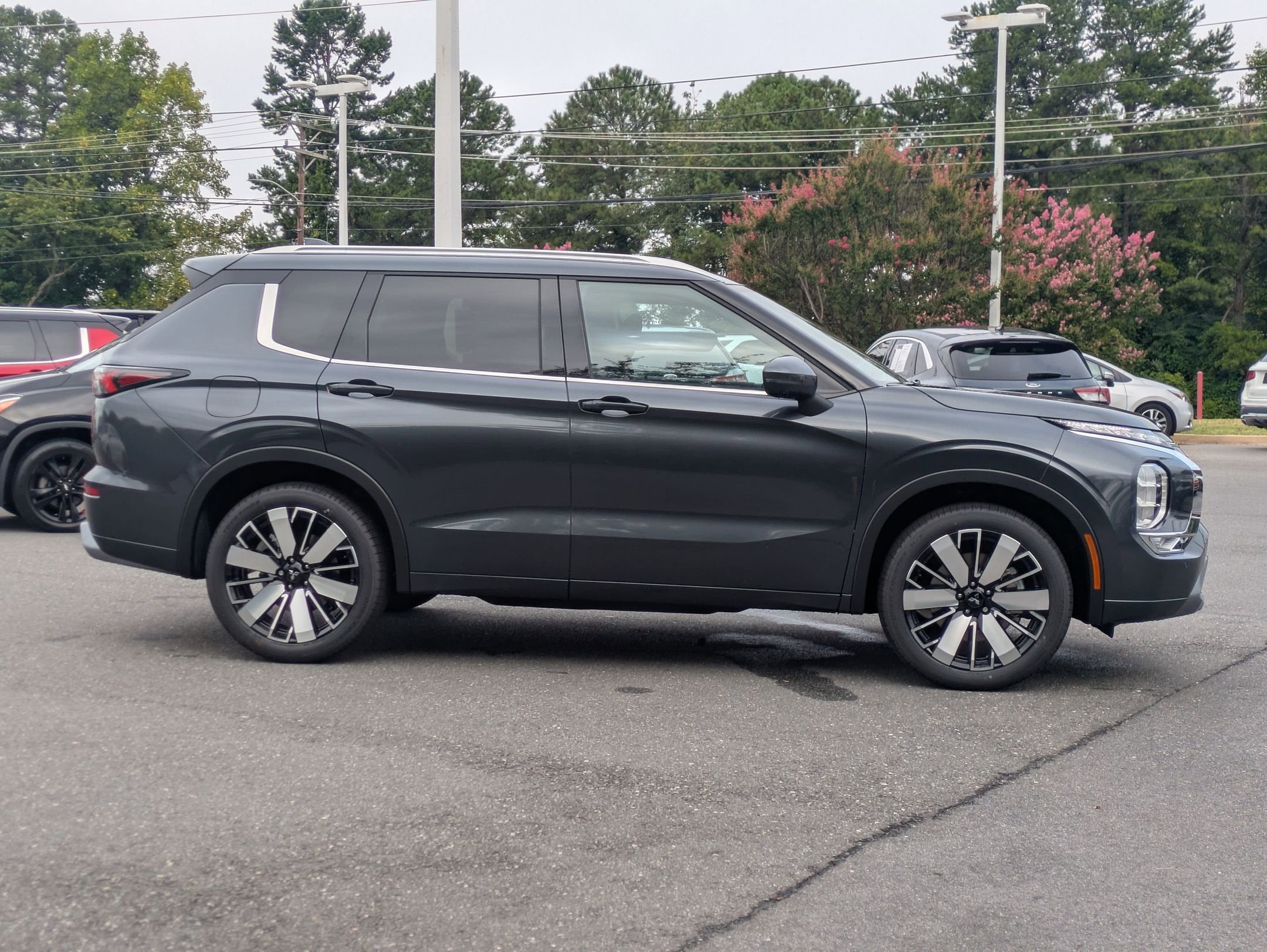 2025 Mitsubishi Outlander SEL