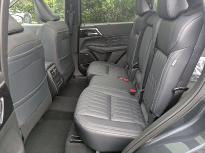 2025 Mitsubishi Outlander SEL