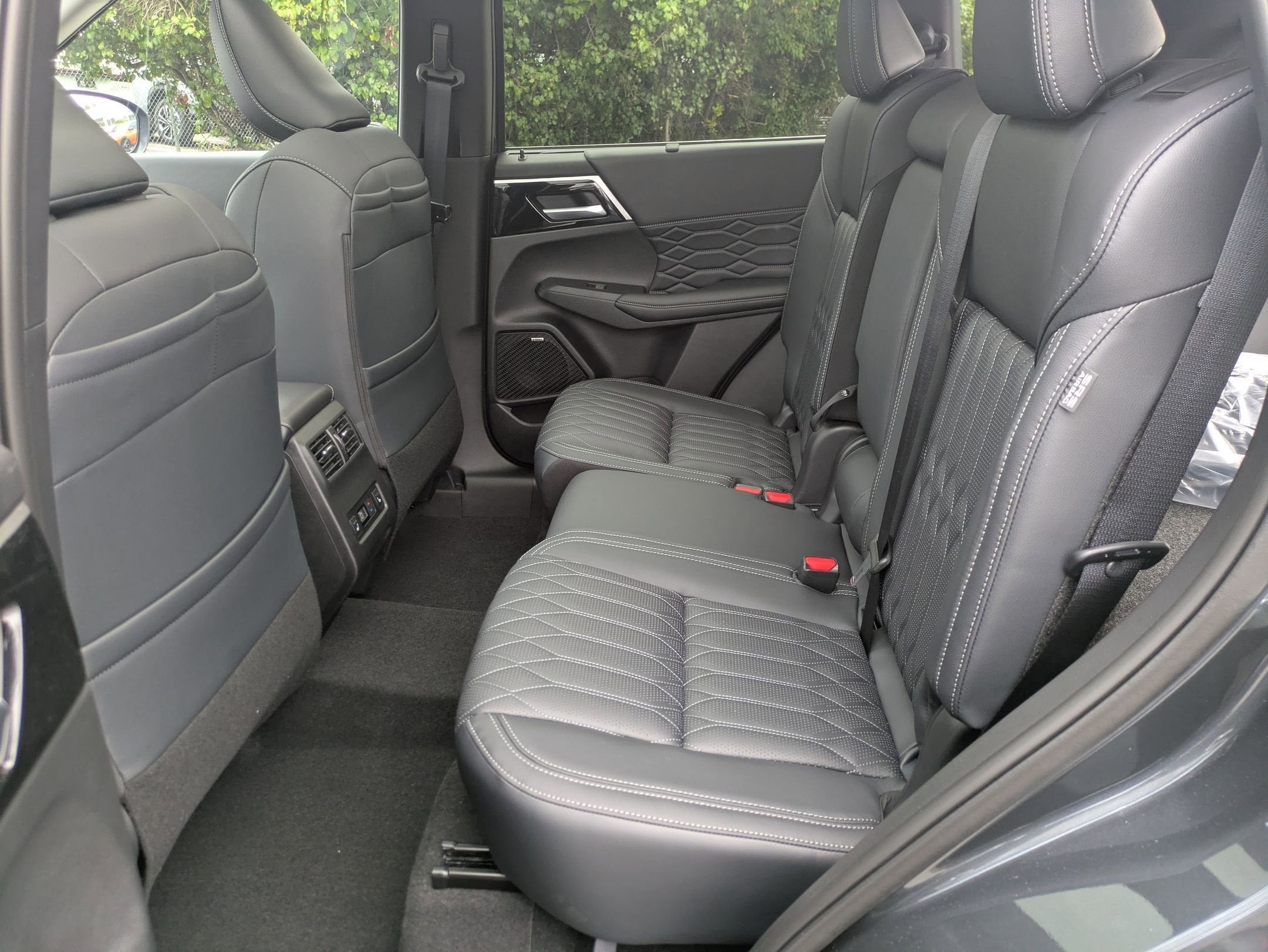 2025 Mitsubishi Outlander SEL