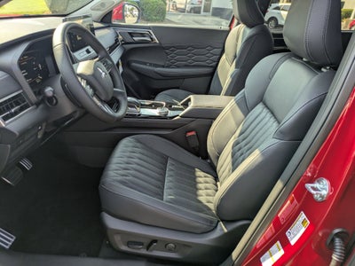 2025 Mitsubishi Outlander SEL