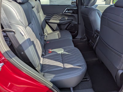 2025 Mitsubishi Outlander SEL