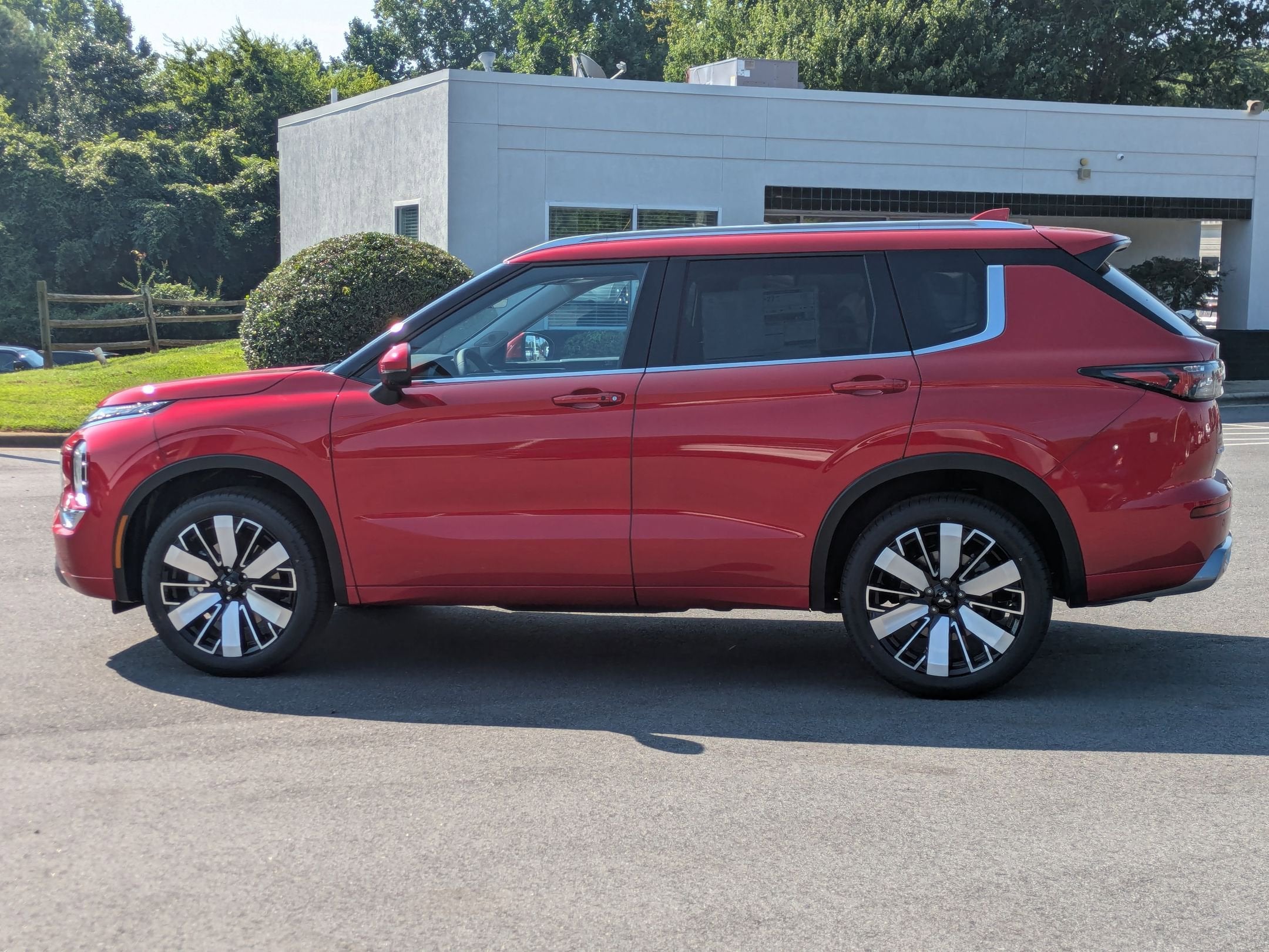 2025 Mitsubishi Outlander SEL