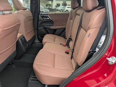 2025 Mitsubishi Outlander SEL