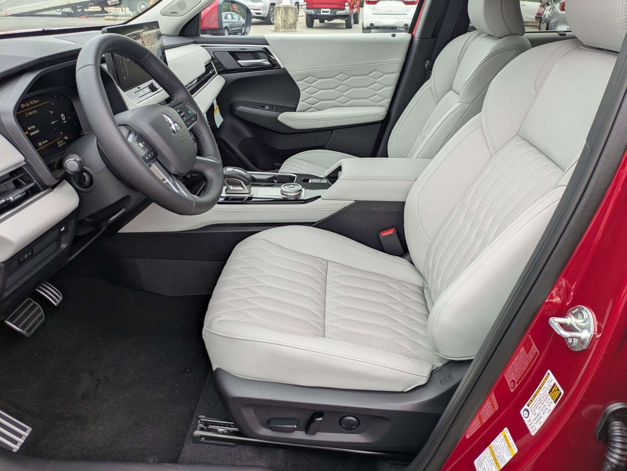 2025 Mitsubishi Outlander SEL