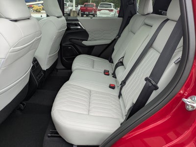 2025 Mitsubishi Outlander SEL