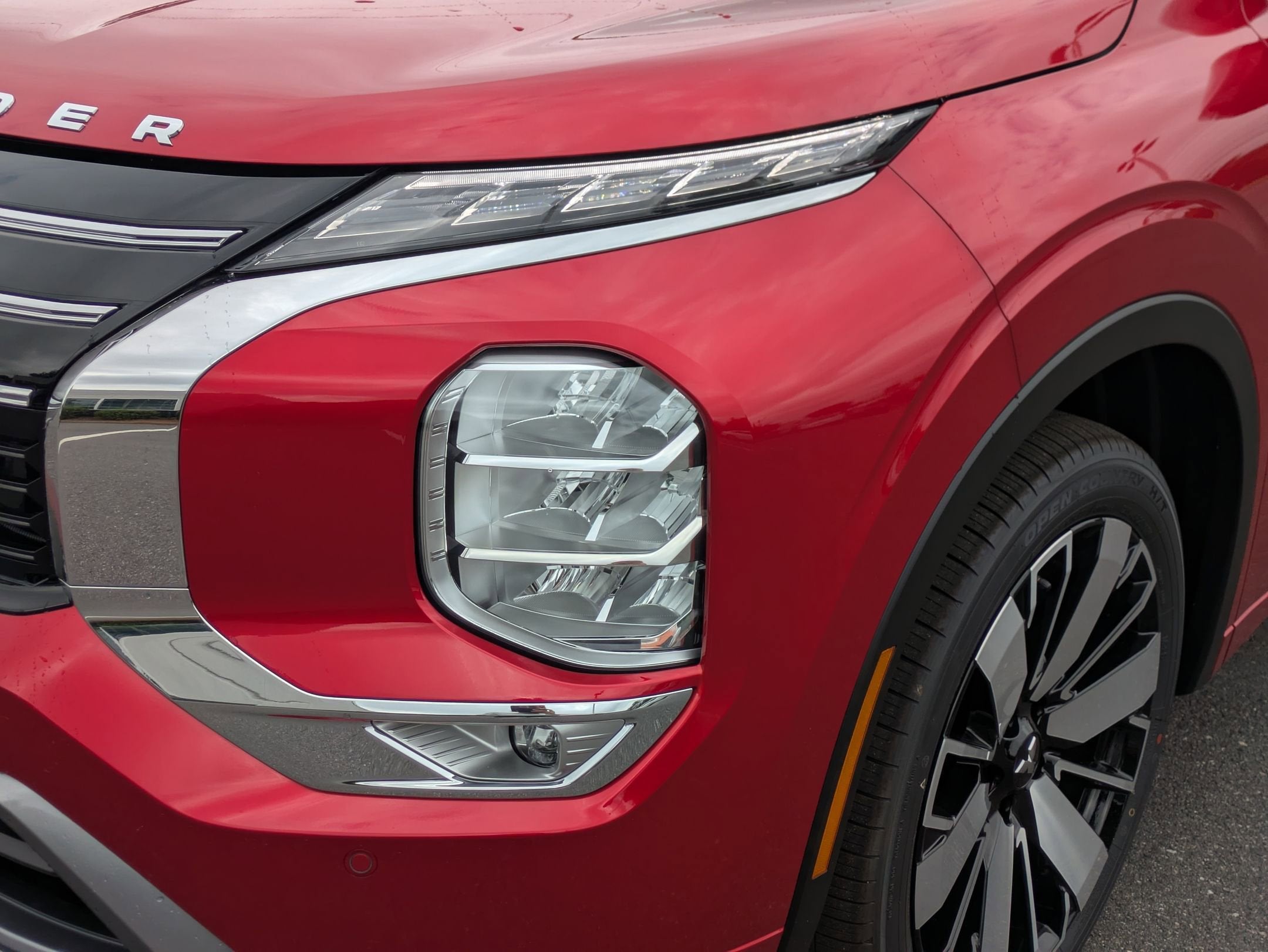 2025 Mitsubishi Outlander SEL