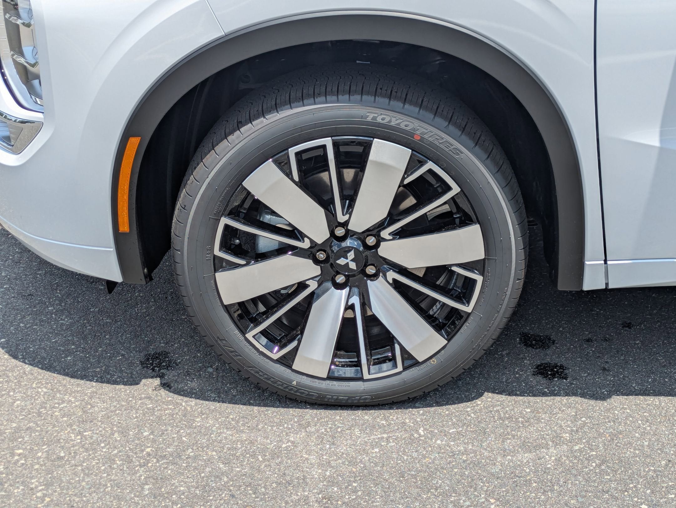 2025 Mitsubishi Outlander SEL