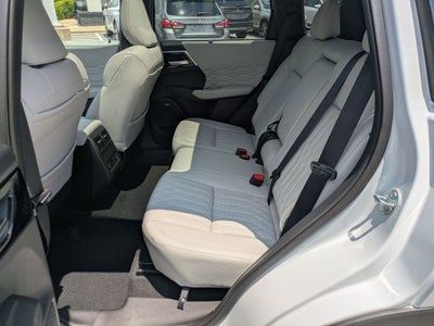 2025 Mitsubishi Outlander SEL