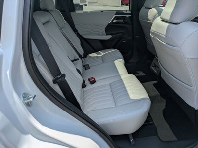 2025 Mitsubishi Outlander SEL