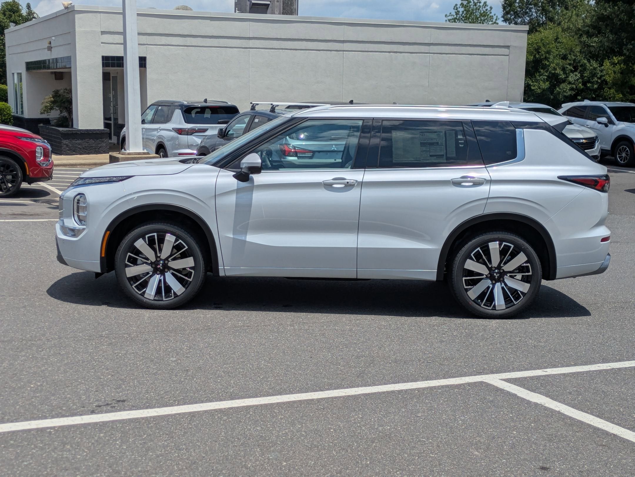 2025 Mitsubishi Outlander SEL
