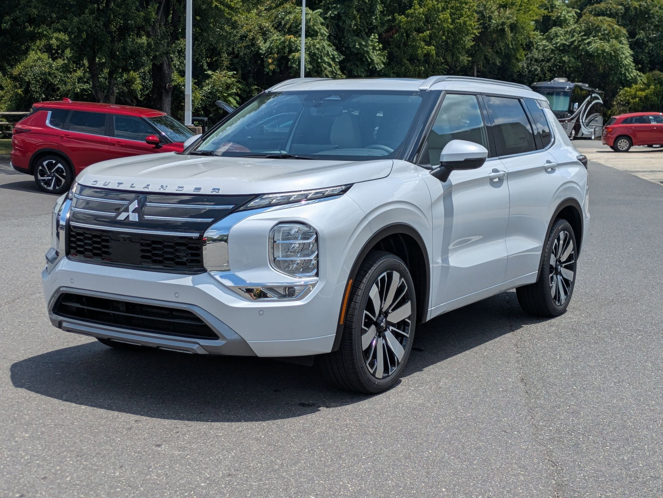 2025 Mitsubishi Outlander SEL