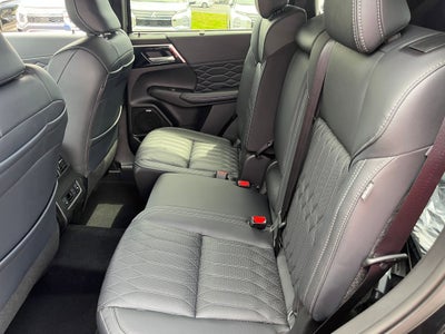 2025 Mitsubishi Outlander SEL