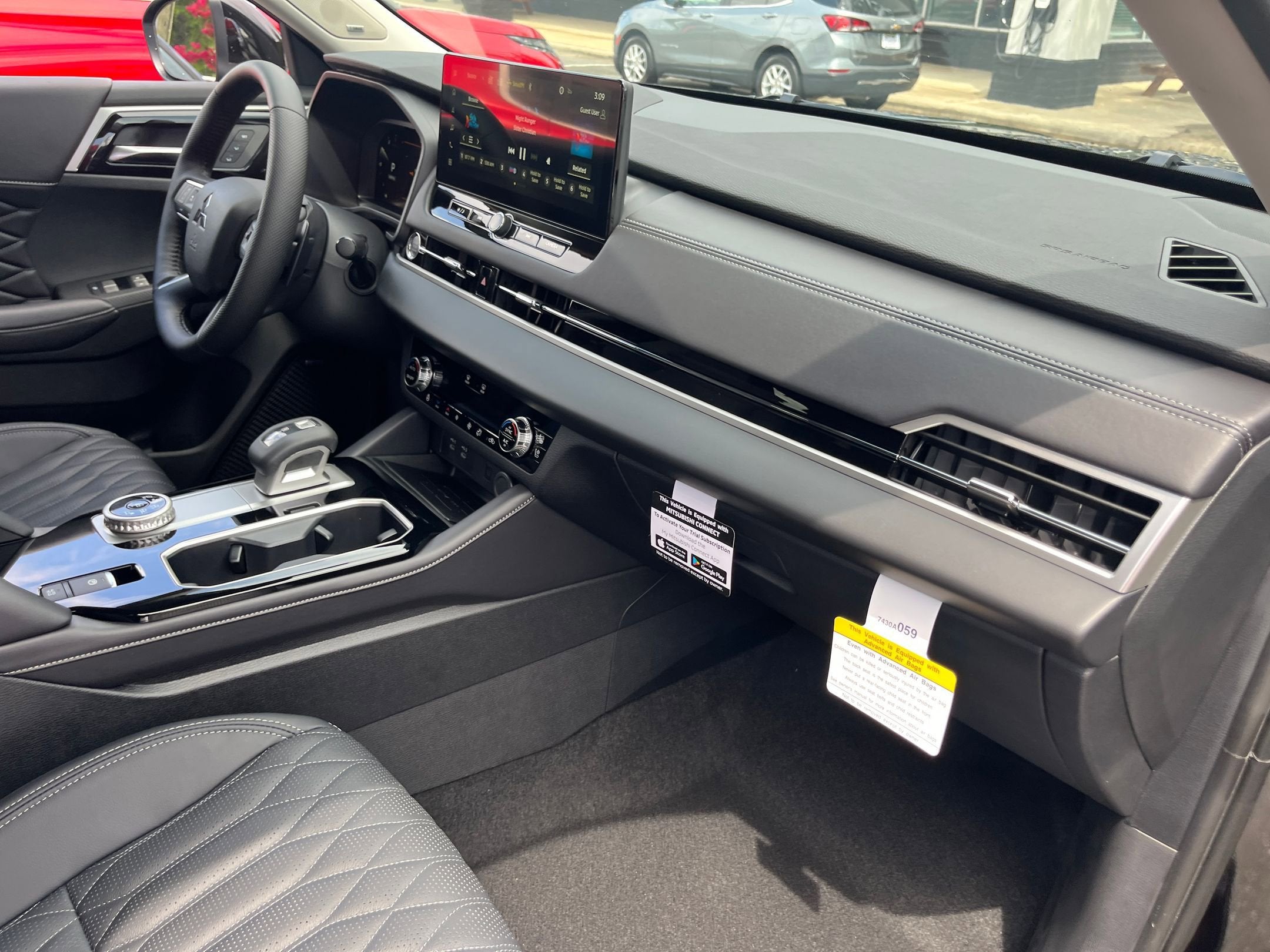 2025 Mitsubishi Outlander SEL