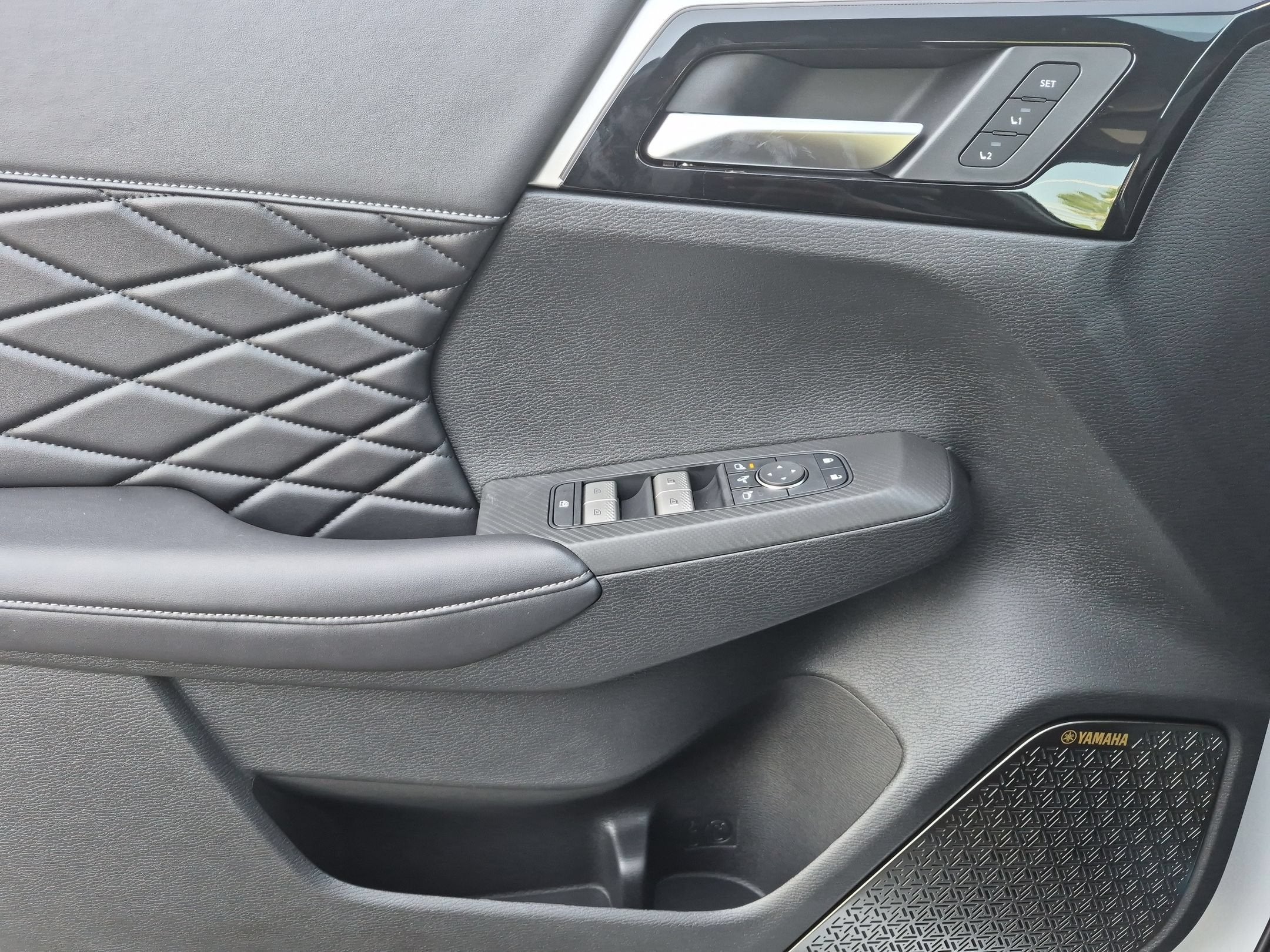 2026 Mitsubishi Outlander Black Edition