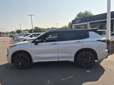 2026 Mitsubishi Outlander Black Edition